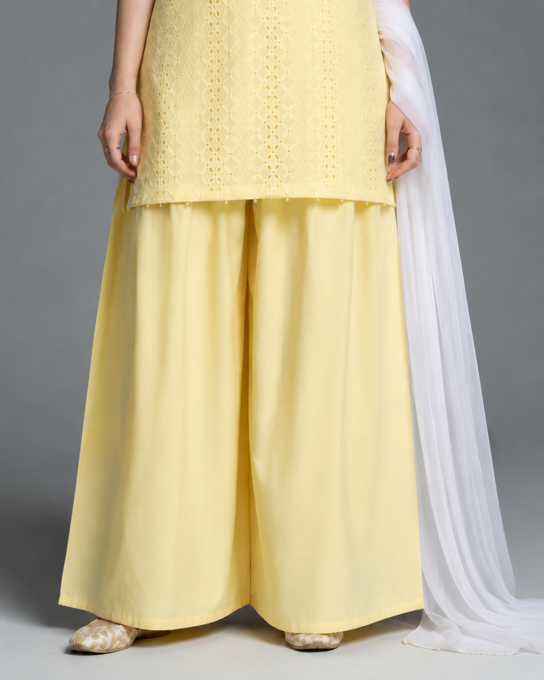 Buttery Chikankari 3pc